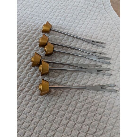 Vintage Gold Tone‎ Metal Hors D'oeuvre Forks - set of 6 - Picture 1 of 6